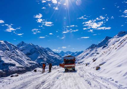 Delhi to Manali